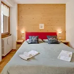 Chalet Holly *