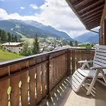Holly Chalet *