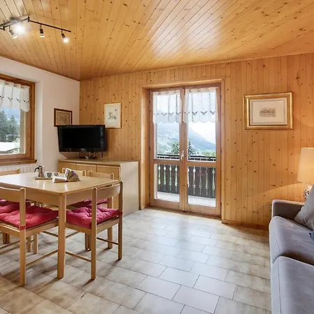 Chalet Holly *