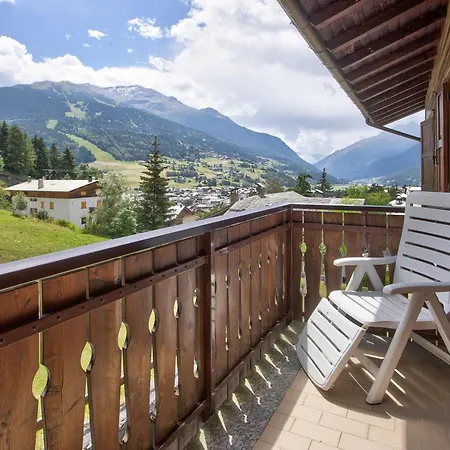Holly Chalet *